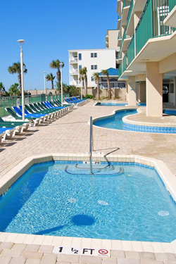 Kiddie pool at Windy Hill Dunes